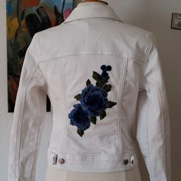 Old Navy White Denim Trucker Jacket w/ Blue Roses - Picture 3 of 11
